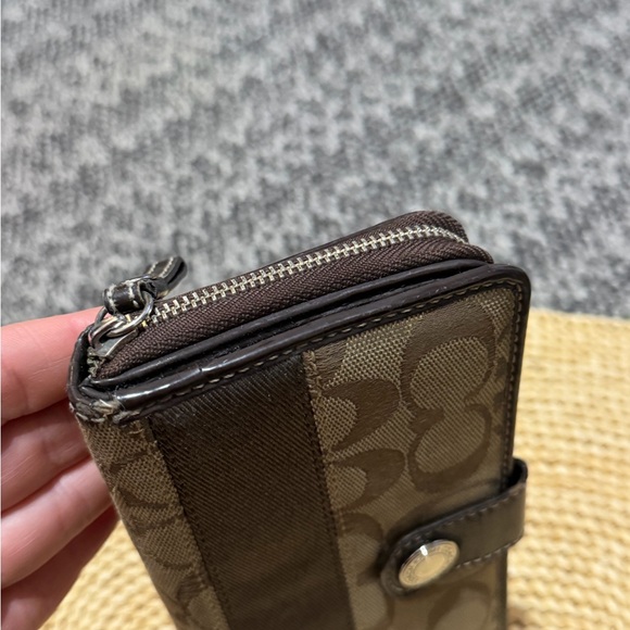 Coach Brown Signature C Zip Around Wallet - Picture 7 of 9